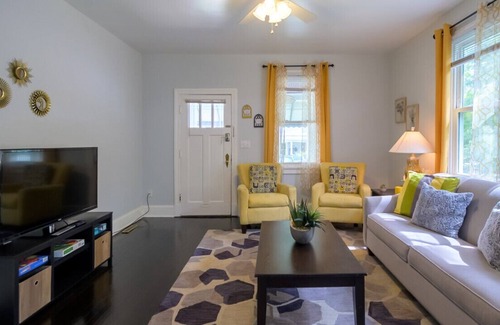 North Chesterfield House | Bungalow with Spiral Staircase Nook Borders Park