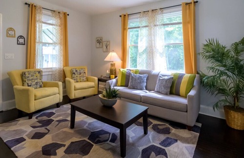 North Chesterfield House | Bungalow with Spiral Staircase Nook Borders Park