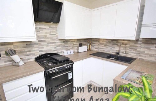Poole House | Bungalows near Sandbanks Beach