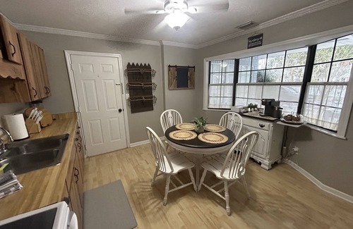 Mount Dora House | Bungalows on Baker 1/1