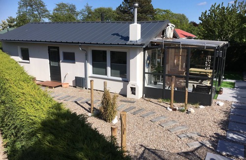 Municipality of Noordwijk House | Bungelow "Duinvogel" Beach with bath in the garden