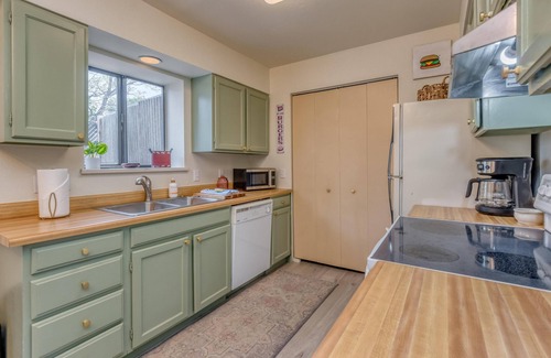 Fruita House | Bunk B: Dog-Friendly Downtown Fruita Retreat