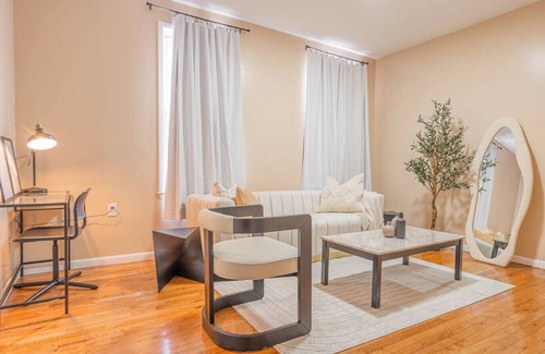 Constable Hook Apartment | Bunk Room | Walk 2 Train | Shops