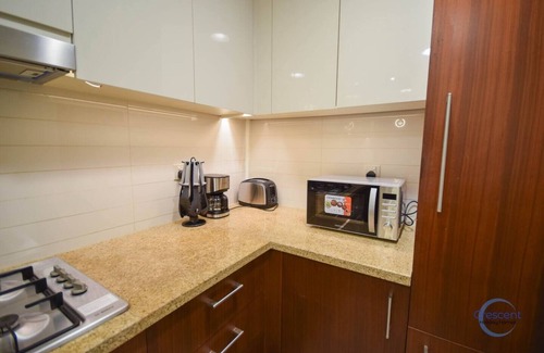 Downtown Dubai Apartment | Burj Khalifa Metro & Mall Access