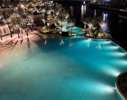 Dubai Apartment | Burj Khalifa view & Creek sea view