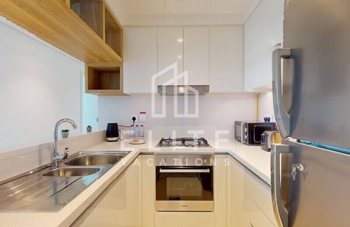 Za'abeel 2 Apartment | Burj Khalifa Views with Access to Dubai Mall!