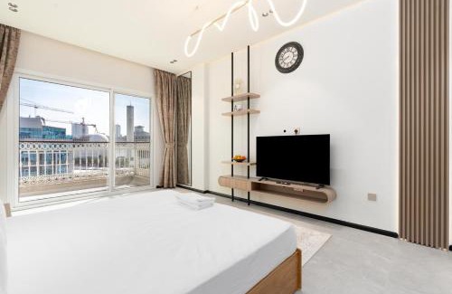Al Barsha Apartment | Burj View - Premium Studio - Near Dubai Miracle & Butterfly Garden- Arjan, Dubailand