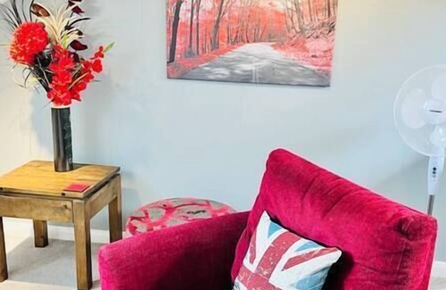 Ilkley Apartment | Burley Apartment ** Sleeps 4 ** with Parking