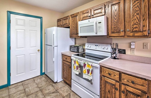 Burnsville House | Burnsville Home w/Deck & Panoramic Mountain Views