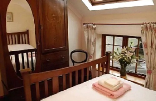 Kingsbridge Bed & Breakfast | Burton Farmhouse