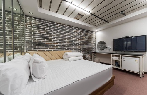 Daeyeon-dong Hotel | Busan Daeyeondong Hotel With