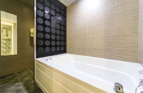 Saha Hotel | Busan Goejeong GT