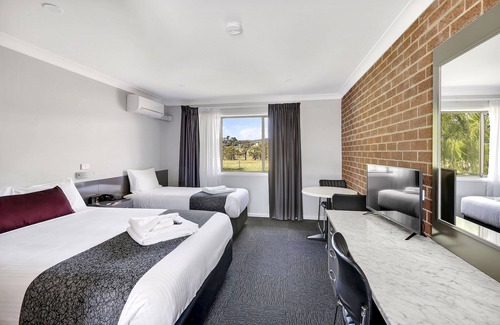 Marrangaroo Hotel | Bushmans Motor Inn