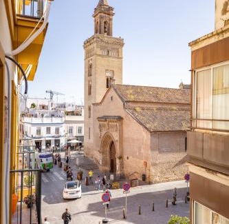 San Julian Apartment | Bustos Tavera Central