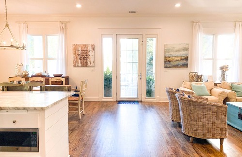 Sunnyside House | Butterfly Kisses - Family Home in Carillon Beach w/Two Master Suites, Sleeps 12