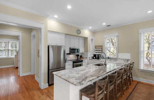 Sunnyside House | Butterfly Kisses - Family Home in Carillon Beach w/Two Master Suites, Sleeps 12