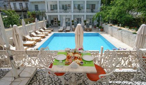 Adalar Hotel | Buyukada Cankaya Hotel