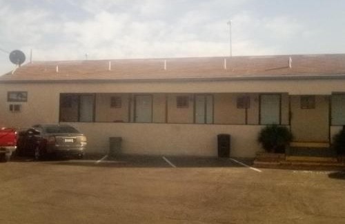 Searchlight Hotel | BV Motel LLC