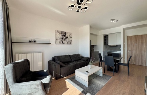 Savski Venac Apartment | BW One-Bedroom Apartment with Breakfast and Parking included