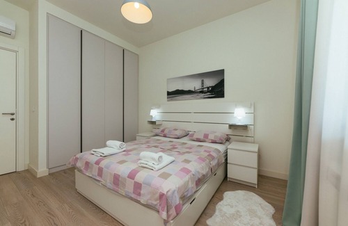 Sarajevska Apartment | BW One-Bedroom with Gallery View, Breakfast and Parking included