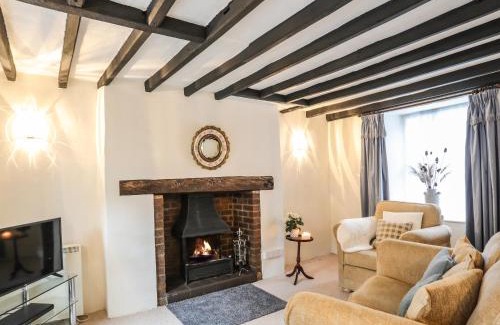 Beaumaris House | Bwthyn Dwyfor