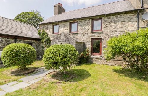 Garndolbenmaen House | Bwthyn Pennant