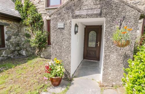 Garndolbenmaen House | Bwthyn Pennant