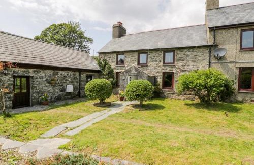 Garndolbenmaen House | Bwthyn Pennant