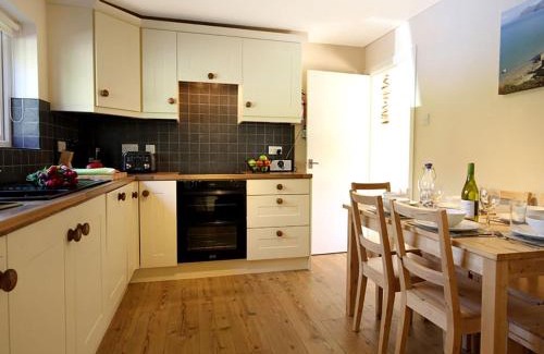 Borth-y-Gest House | Bwthyn y Mor