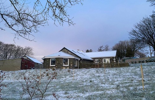 Talgarreg Cottage | Bwythn Derrick, 2 bedroomed cosy cottage in the beautiful West Wales countryside