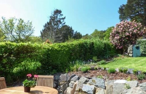 Llanbedr-y-cennin Cottage | BWYTHYN CLYD, pet friendly, character holiday cottage in Tal-Y-Bont