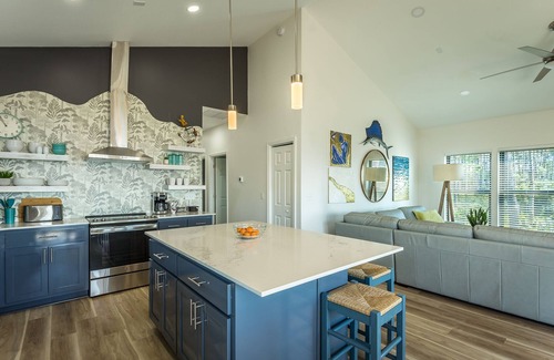 Carrabelle House | By The Beach 3BR/3BA