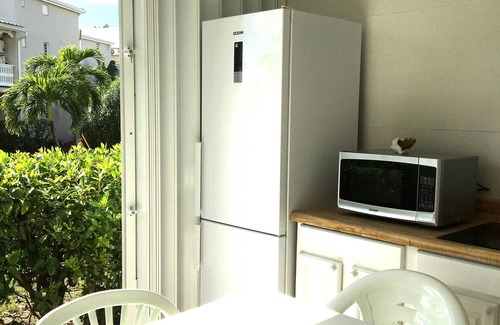 Nettle Bay Apartment | By the lagoon