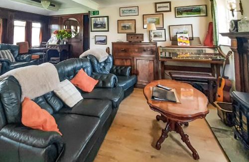 Selsey House | Byeways - Railway Carriage