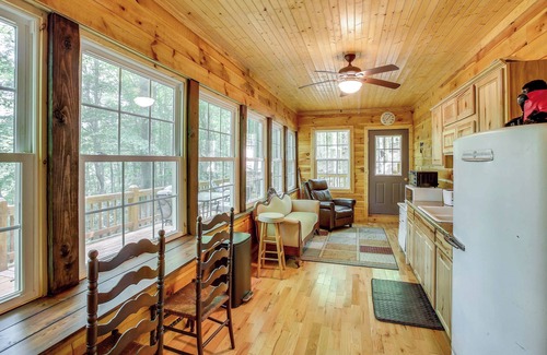 Byrdstown Cabin | Byrdstown Cabin - w/Fire Pit, Near Marina & Lake!