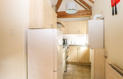 Pulborough Cottage | BYRE COTTAGE 3, family friendly, with pool in Storrington