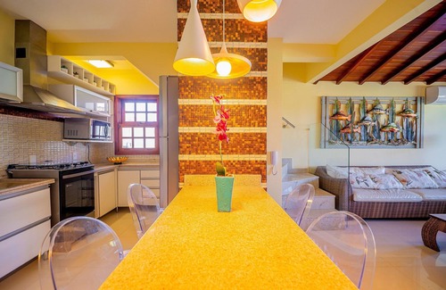 Cem Bracas House | Bz60 House in a condominium right on the sand