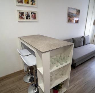Barajas Apartment | Cómodo piso cerca del Aeropuerto by beBalmy