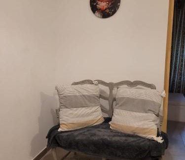 Beaucaire Apartment | Côté Jardin