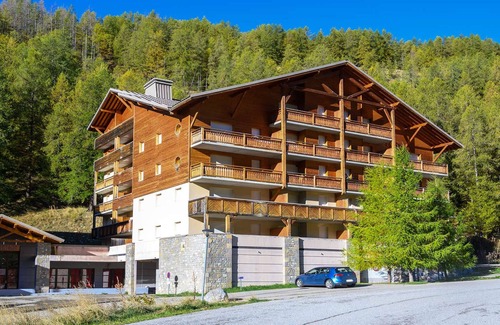 Allos Apartment | C. du Verdon by Interhome