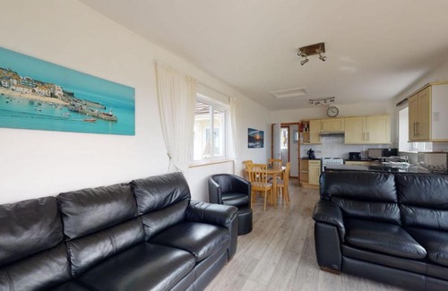 Hayle House | C27 Eddleston, Riviere Towans