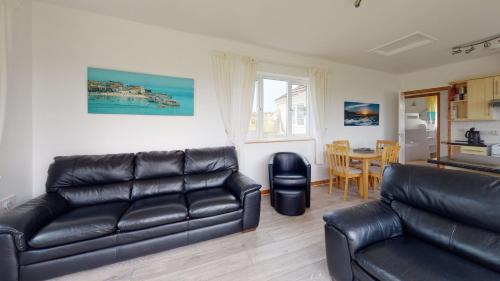 Hayle House | C27 Eddleston, Riviere Towans