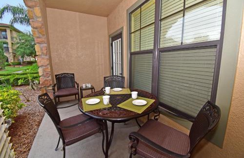 Davenport Apartment | C906-411 Hart's Place (G)