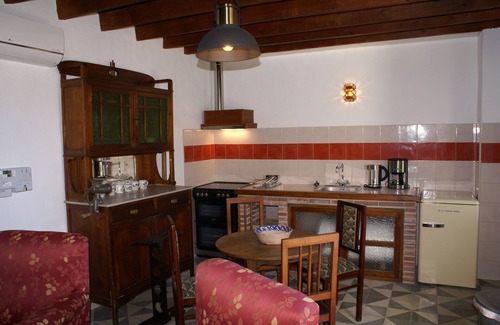 Murchas Apartment | Cañota 2-Floors King Room, Adults Only, living room, bedroom, kitchen, bathroom