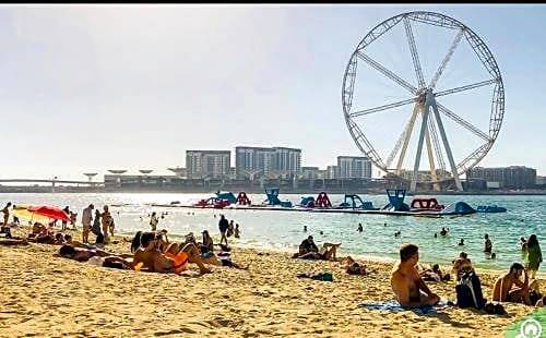 Dubai Marina Hostel | California Hostel Dubai Beach