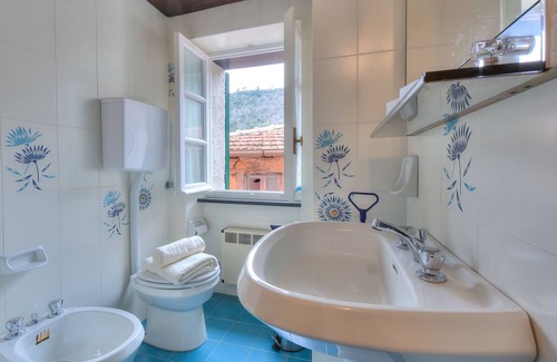 Stellanello House | Ca' Dei Rossi family friendly, Stellanello, Italy