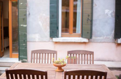 Castello Apartment | Ca Lion by Venicevillas, vicino Biennale