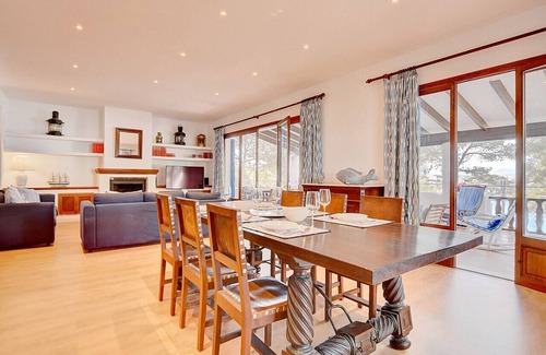 Portocolom Ski Chalet | Ca Na Marieta House next to the beach with sea views and large garden