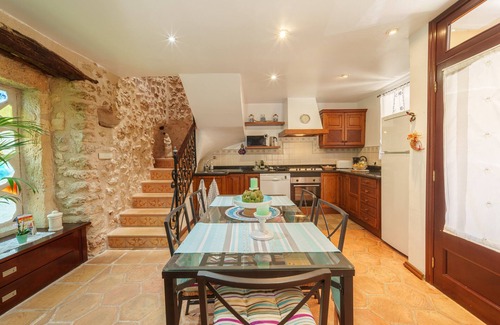Ariany Ski Chalet | Ca na Sabatera Semi-detached House with Private Pool in Ariany