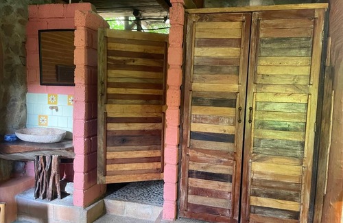 San Francisco Cottage | Cabaña Armonía, 6 personas + cocina + alberca + WIFI